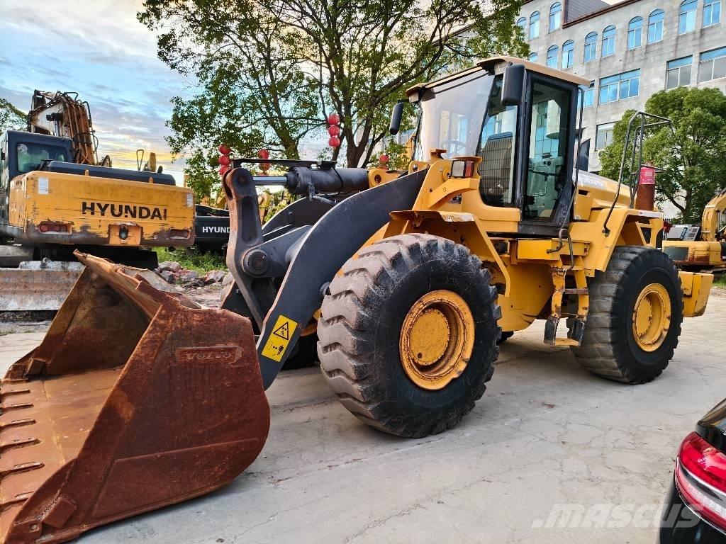 Volvo L 120 Incarcator pe pneuri