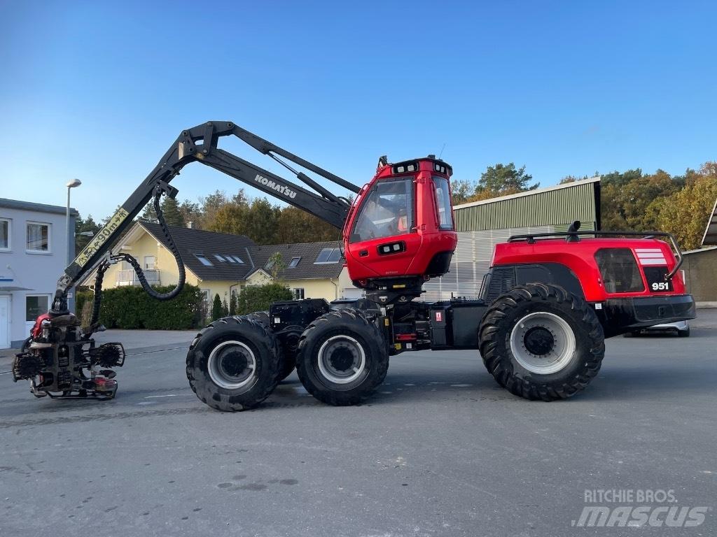 Komatsu 951 Combine forestiere