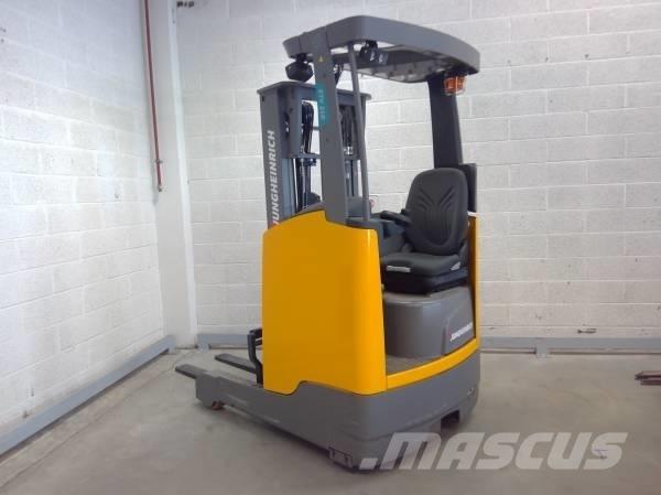 Jungheinrich ETV 210 Stivuitor cu catarg retractabil