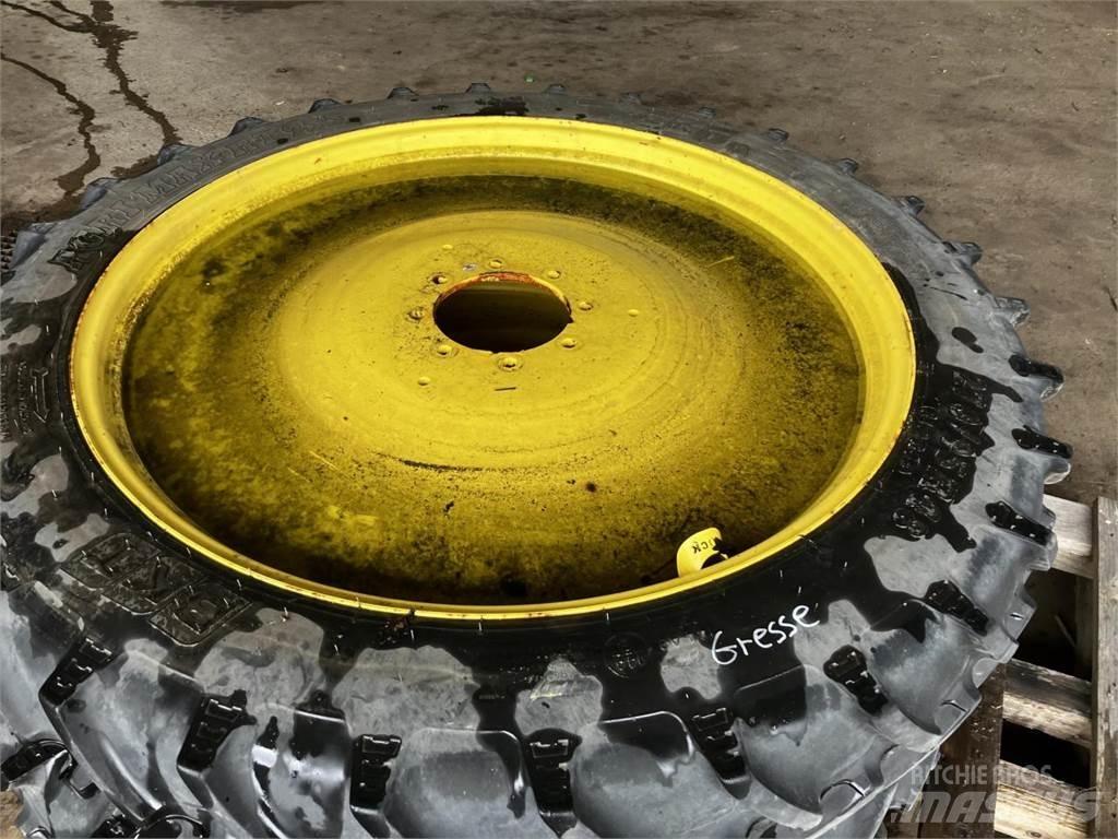 BKT 270/95R48 Roti