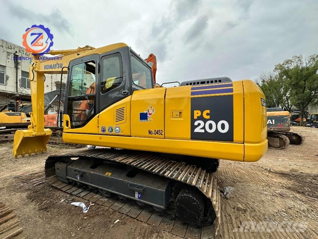 Komatsu PC 200-7 Excavatoare pe șenile
