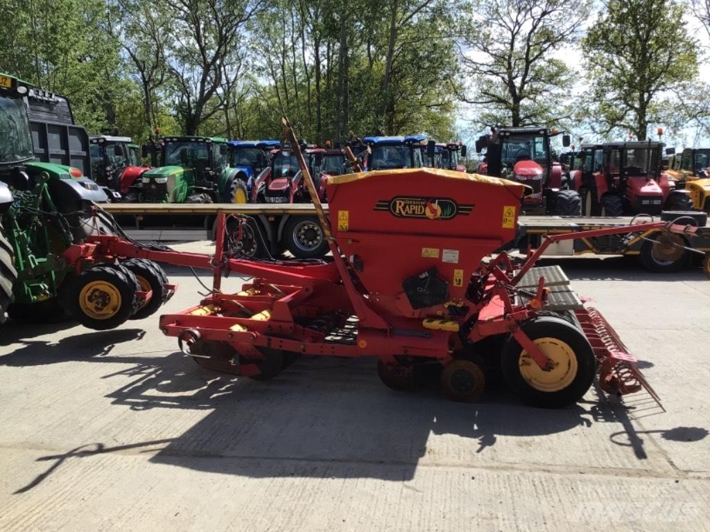 Väderstad Rapid300S Perforatoare