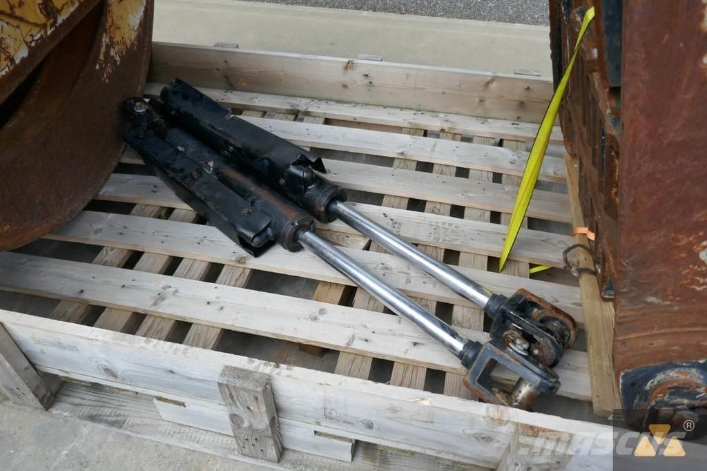CAT 525D Grapple Transport - Altele