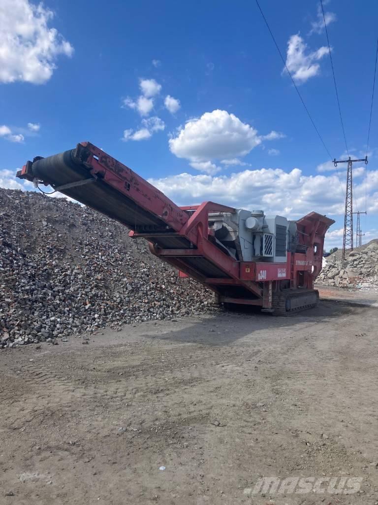 Sandvik QJ 340 Concasoare mobile