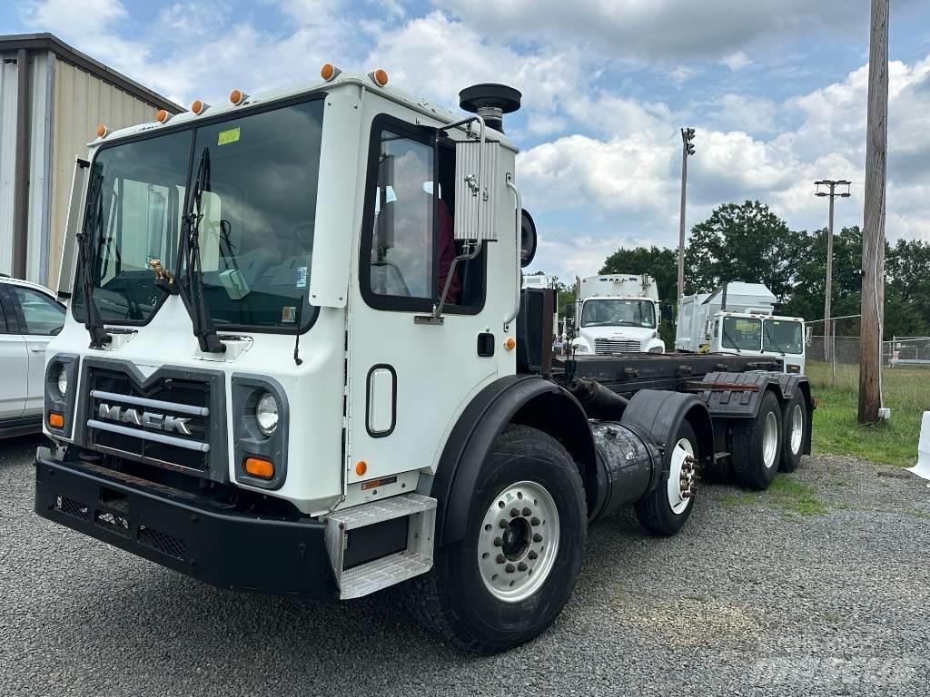 Mack MRU613 Camion de deseuri