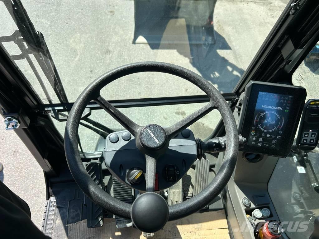 Hidromek HMK 150 WR Excavatoare cu roti