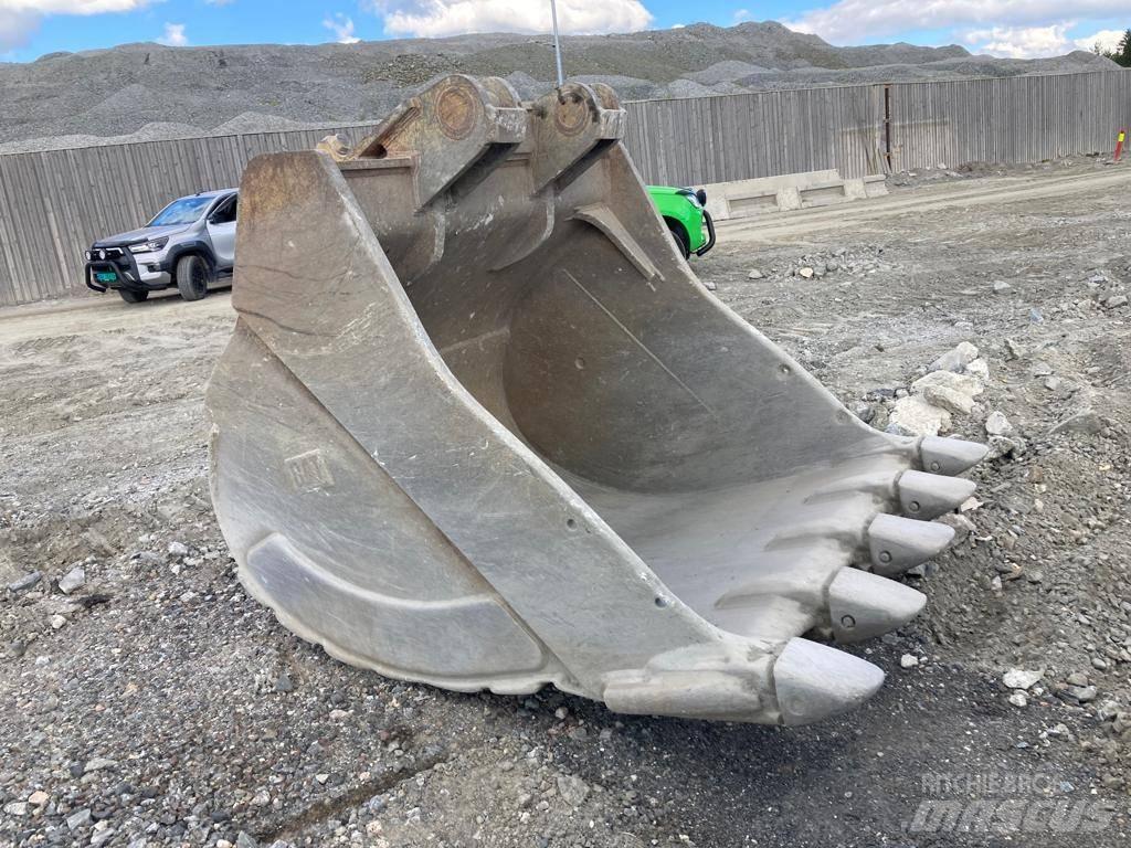 CAT 365 C L UHD/33M Excavatoare de demolare