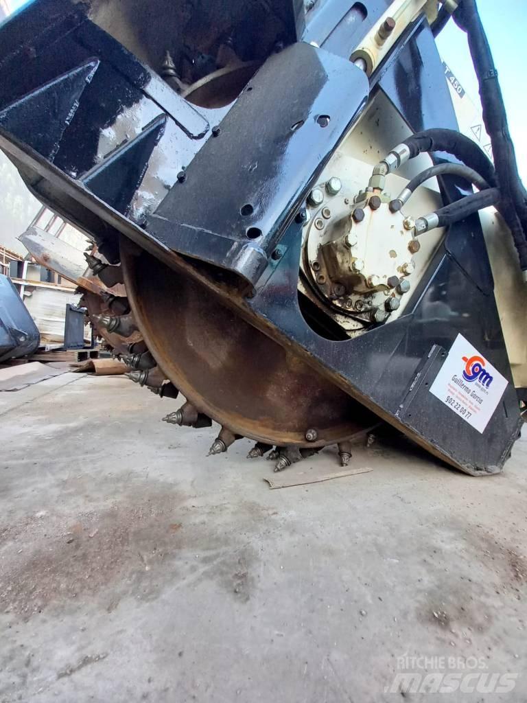 Simex T-450 Excavatoare de santuri