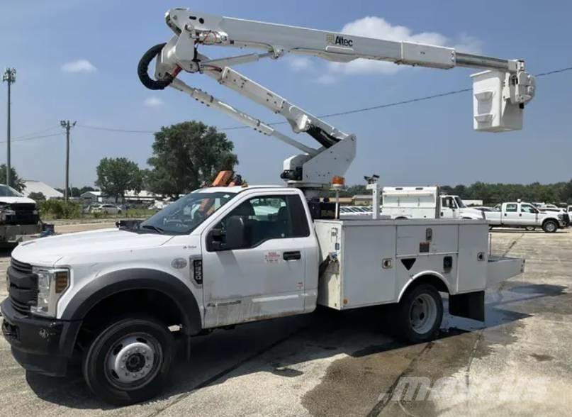 Ford F 550 XL SD Platforme aeriene montate pe camion