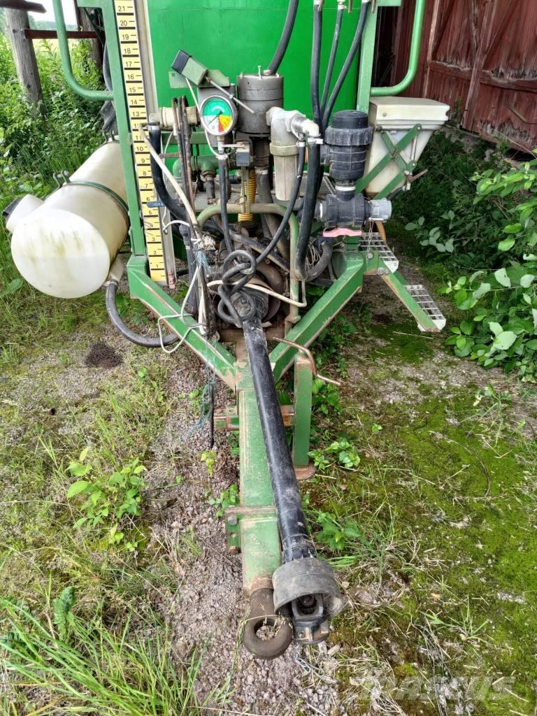Moteska M2500 Tractoare agricole sprayers