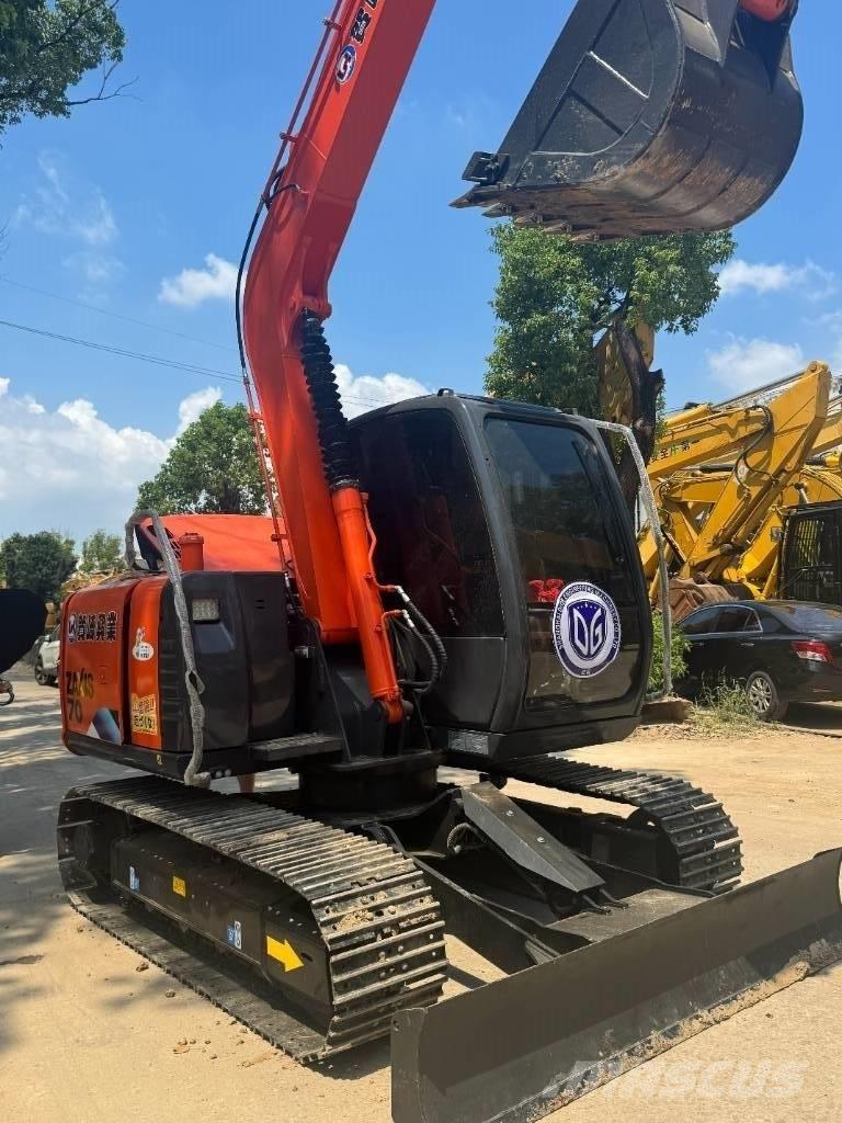 Hitachi ZX 70 Excavatoare pe șenile
