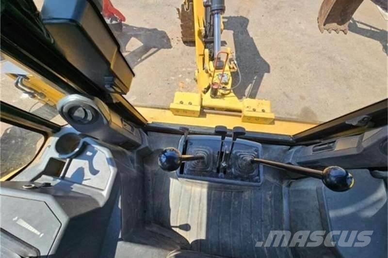 CAT 426F2 TLB Buldoexcavatoare