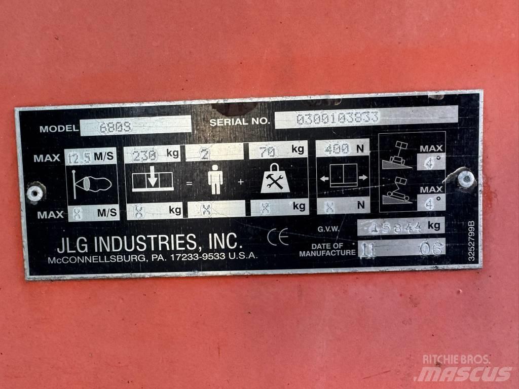 JLG 680 S Nacele cu brat telescopic