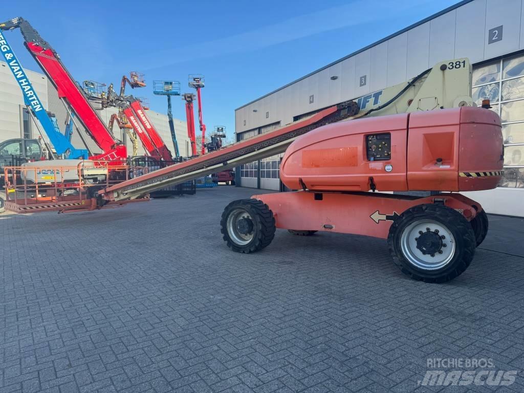 JLG 680 S Nacele cu brat telescopic