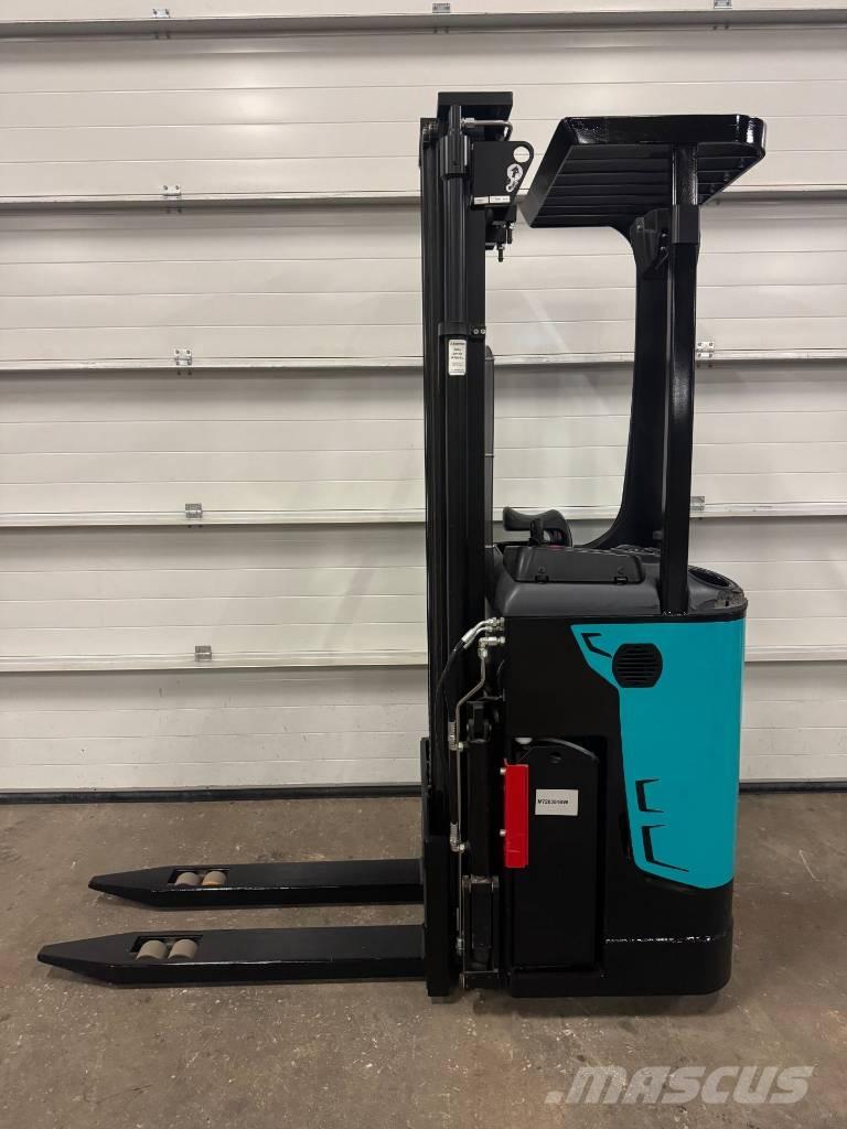 Mitsubishi SBR 12 N Transpaleti autopropulsanti