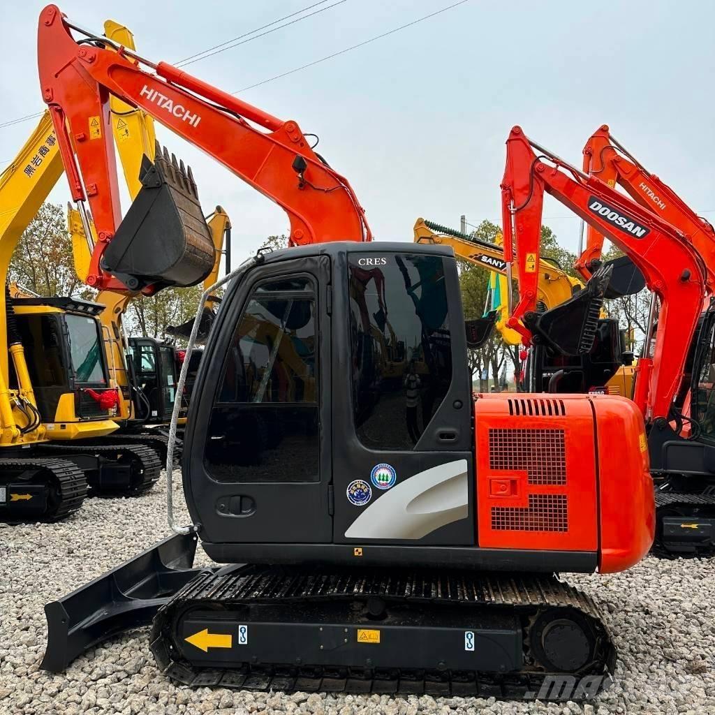 Hitachi ZX60 Mini excavatoare < 7t