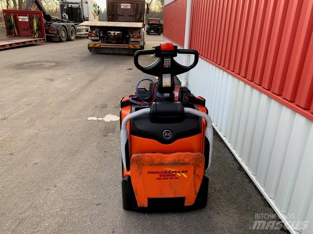 BT LPE 200 Transpaleta cu platforma