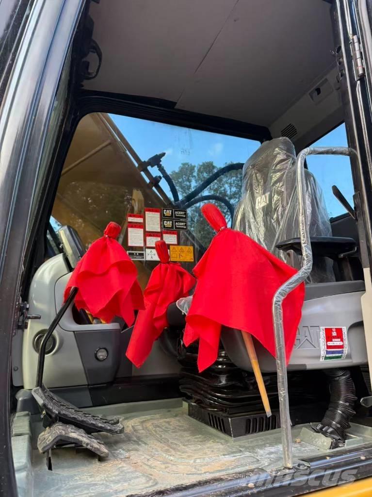 CAT 320D2 Excavatoare 7t - 12t