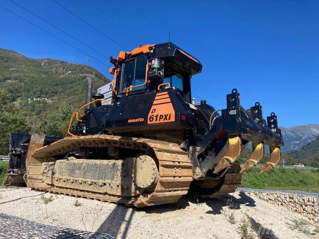 Komatsu D61PXI-24E0 Buldozere pe senile