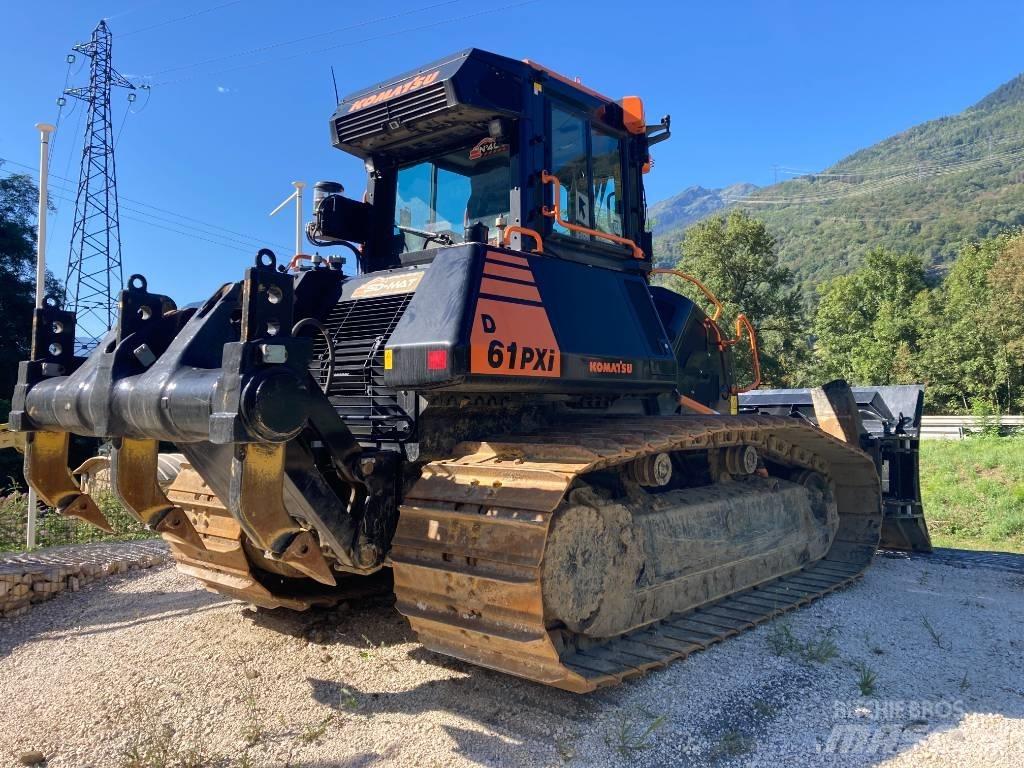 Komatsu D61PXI-24E0 Buldozere pe senile