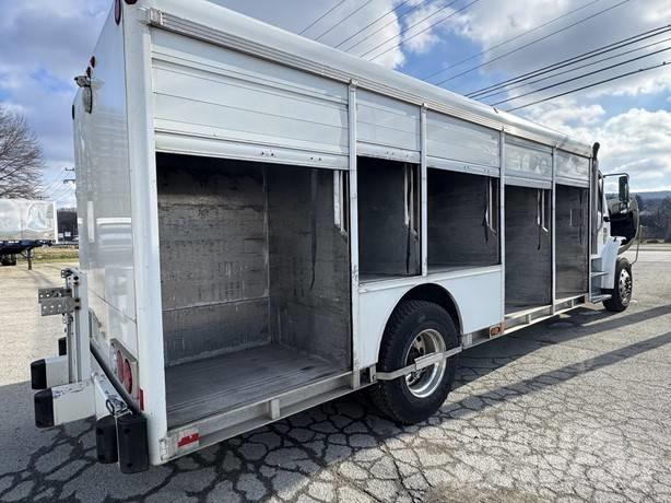 Freightliner M2 Camioane transport bauturi