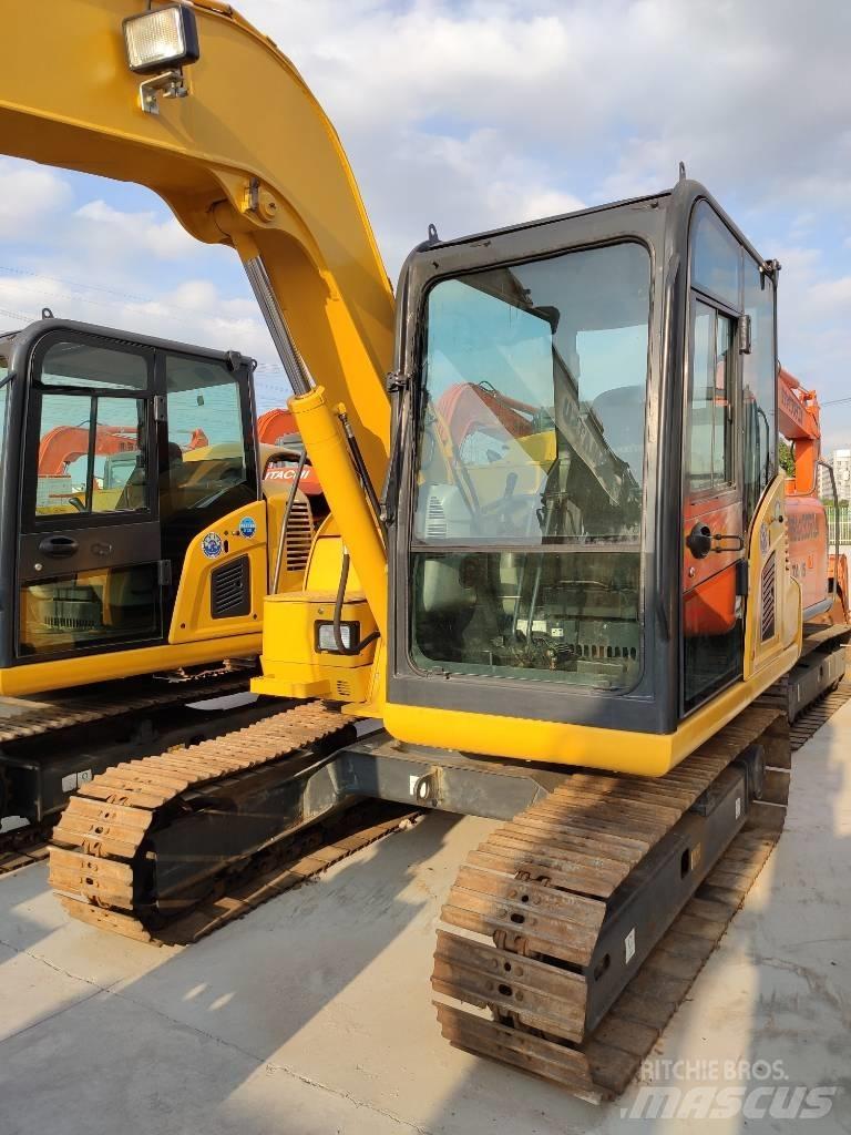 Komatsu PC 70-8 Excavatoare pe șenile
