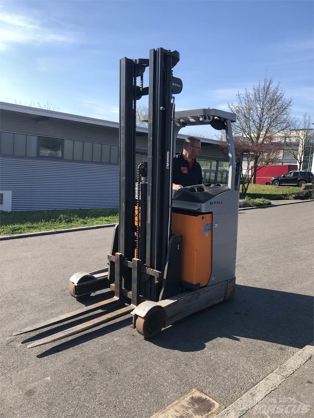 Still FM-X10 Stivuitor cu catarg retractabil