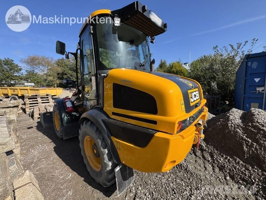JCB 409 Incarcator pe pneuri
