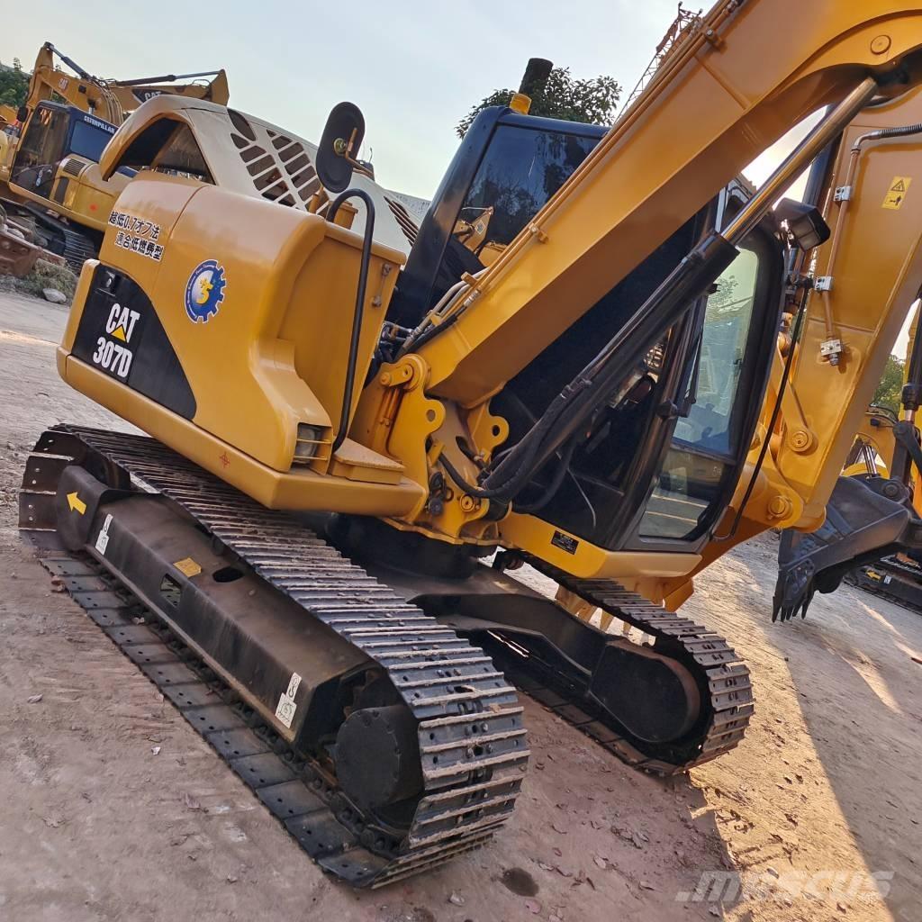 CAT 307 D Excavatoare 7t - 12t