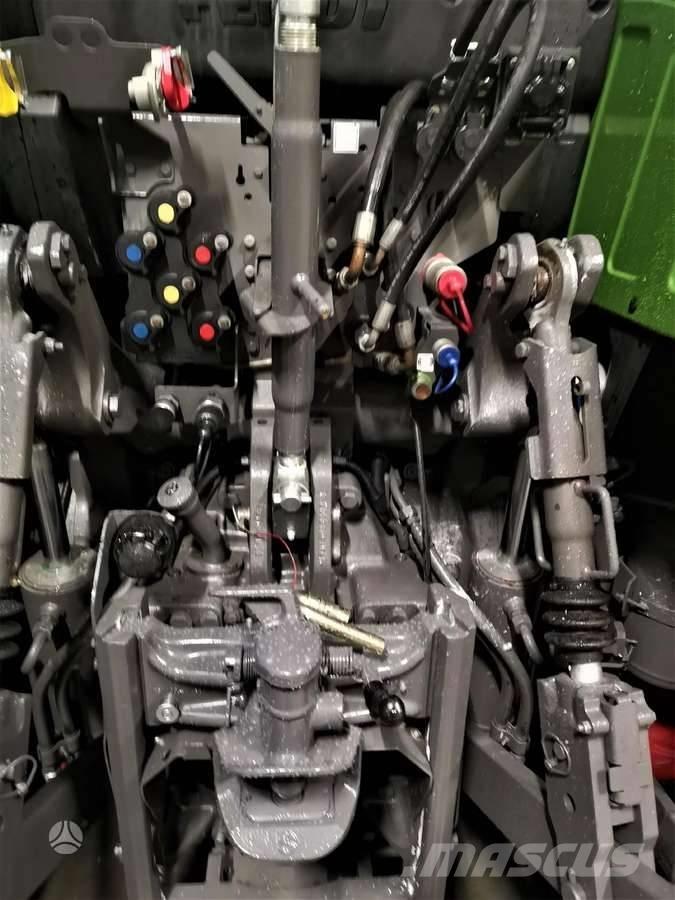 Fendt 718 Vario Tractoare