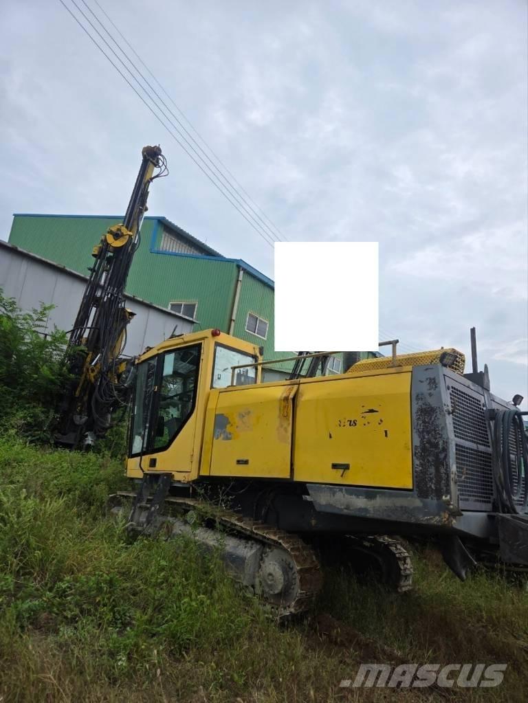 Atlas Copco ROC F9 Echipamente de forare la suprafata
