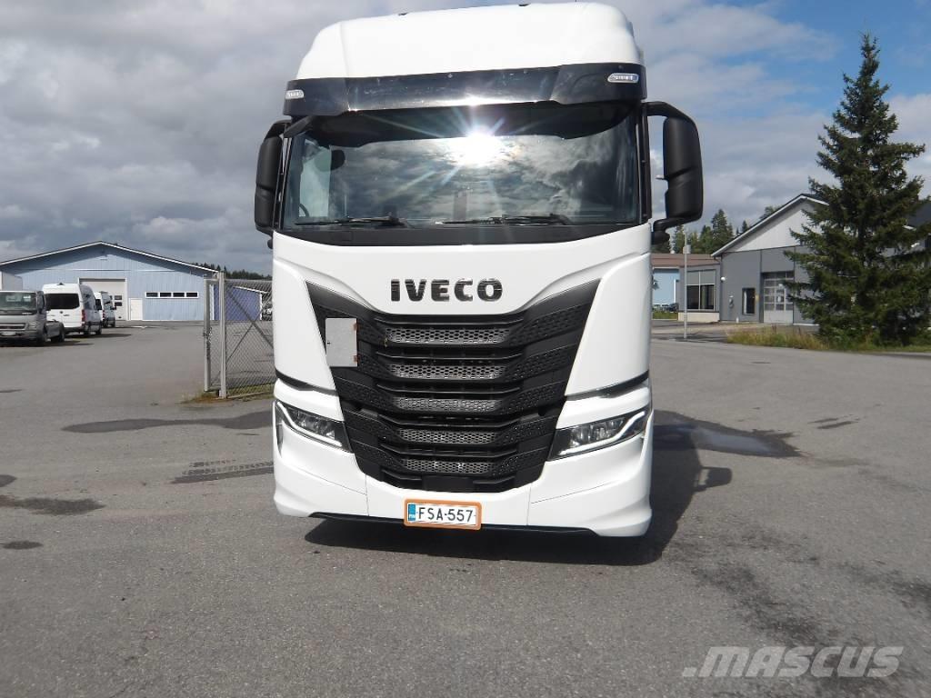 Iveco AS 440 ST Autotractoare