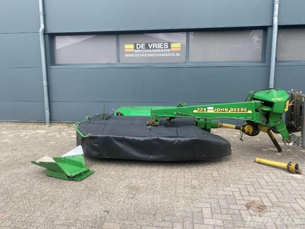 John Deere 324 Cositoare de iarba