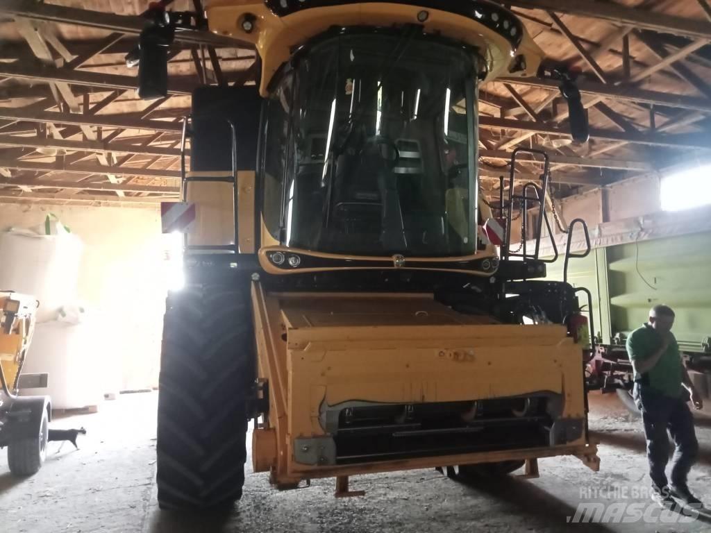 New Holland CX 8.70 Combine de secerat