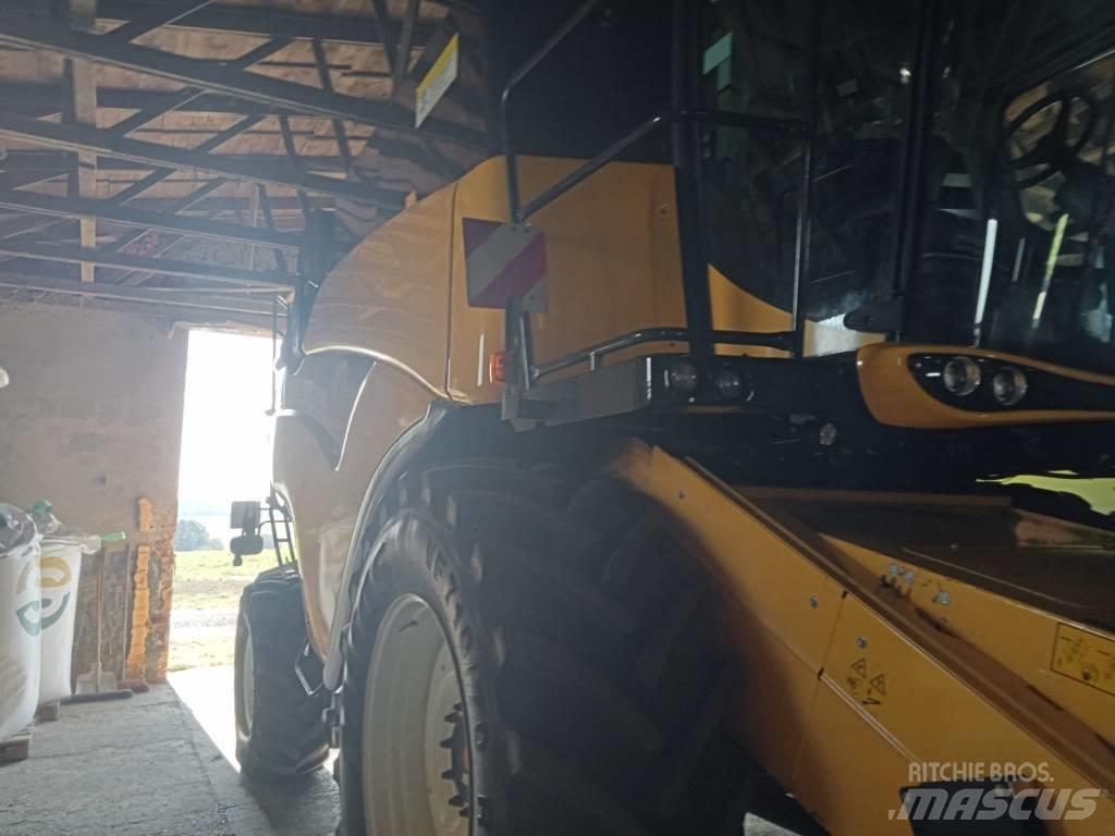 New Holland CX 8.70 Combine de secerat