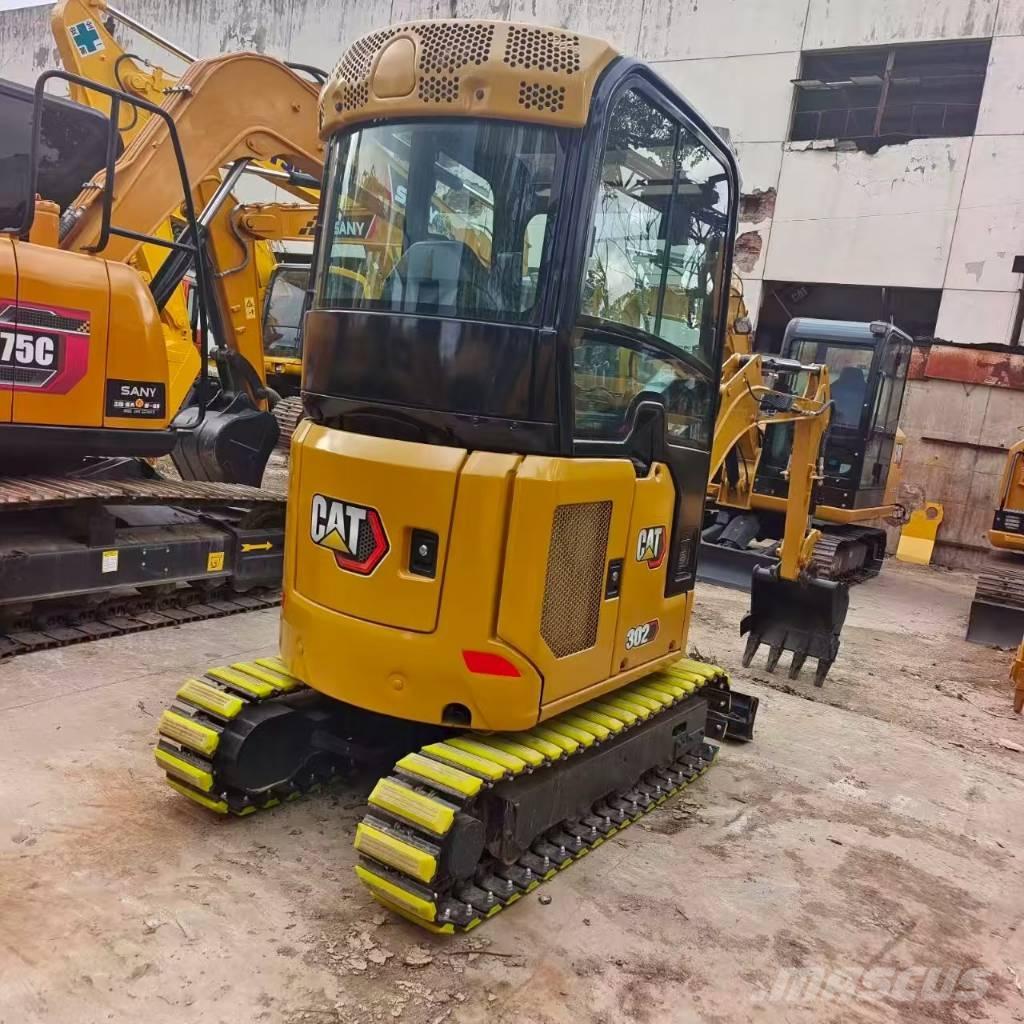 CAT 302 CR Excavatoare 7t - 12t