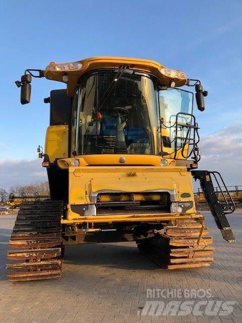 New Holland CX 8040 Combine de secerat