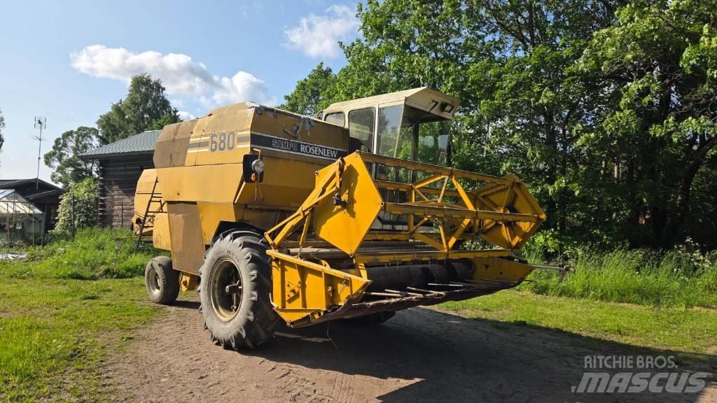Sampo-Rosenlew 680 Combine de secerat