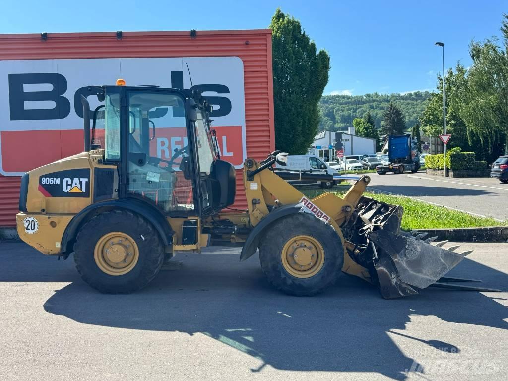 CAT 906 M Incarcator pe pneuri