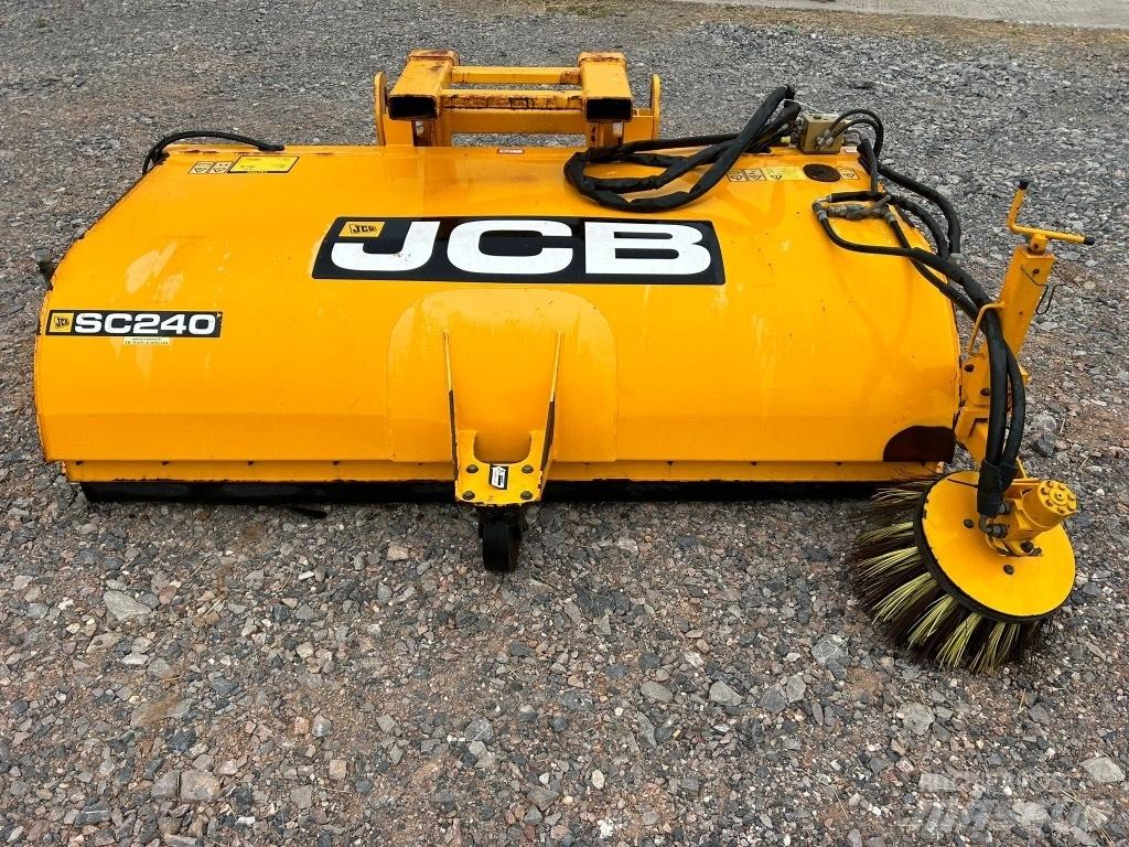 JCB SC 240 Perii