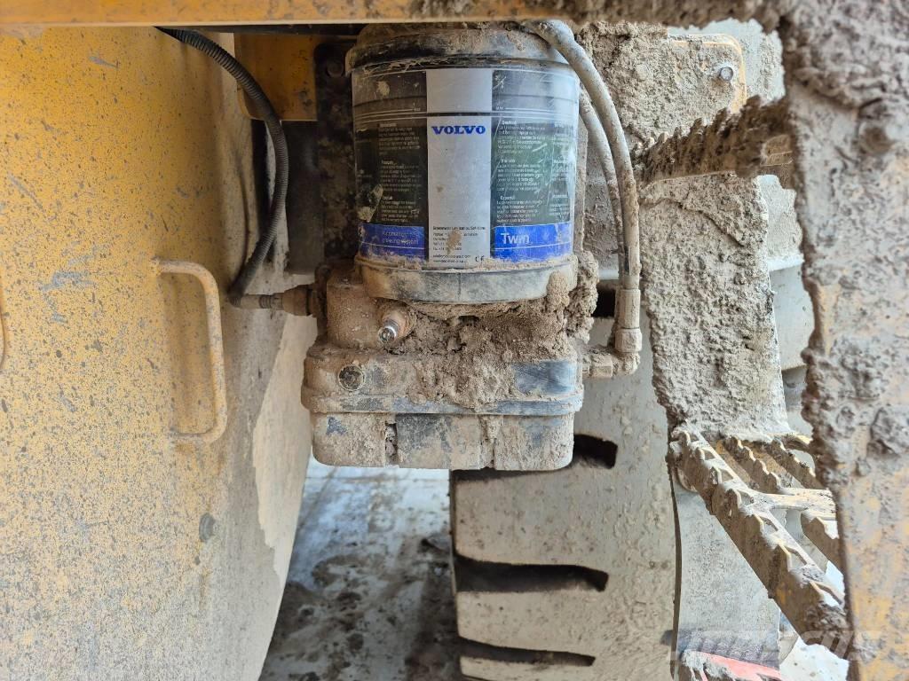 Volvo L 120 H Incarcator pe pneuri