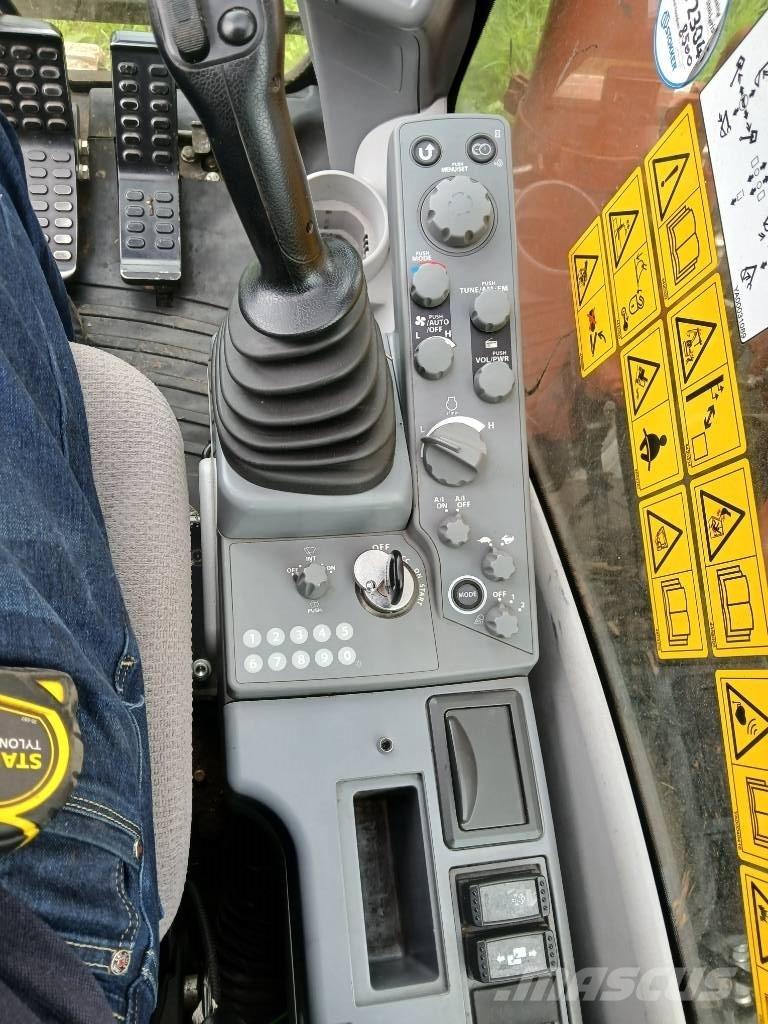 Hitachi ZX 135 US-6 Excavatoare pe șenile
