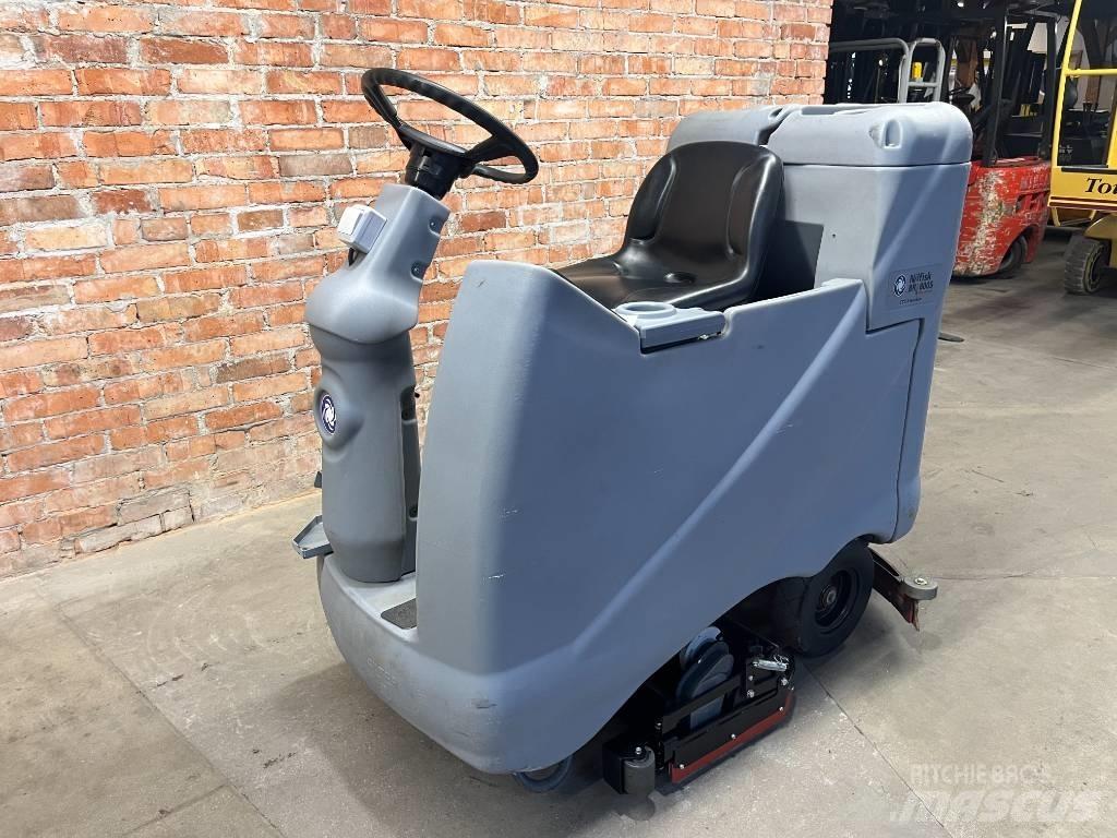 Nilfisk BR 800 S Uscatoare Scrubber
