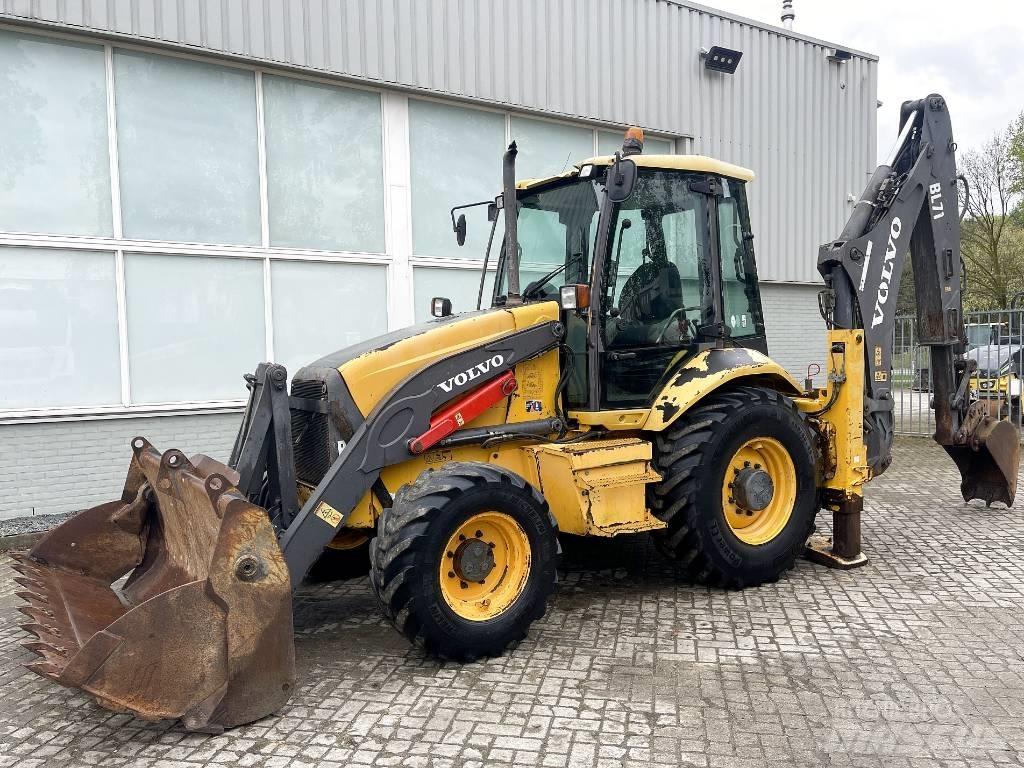 Volvo BL71 Buldoexcavatoare