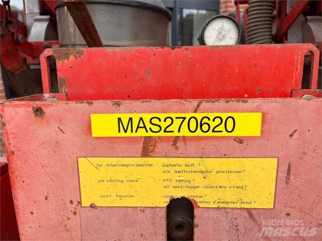 Becker Areomat Masini cu insamantare precisa