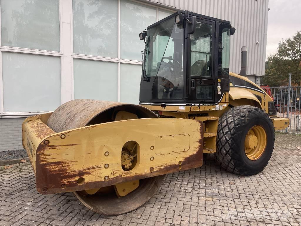 CAT CS 573 E       2004 Compactoare monocilindrice