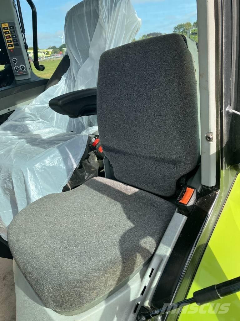 CLAAS Arion 530 CIS Tractoare