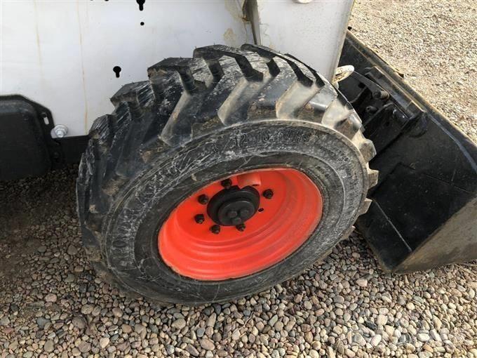 Bobcat S 300 Mini incarcator