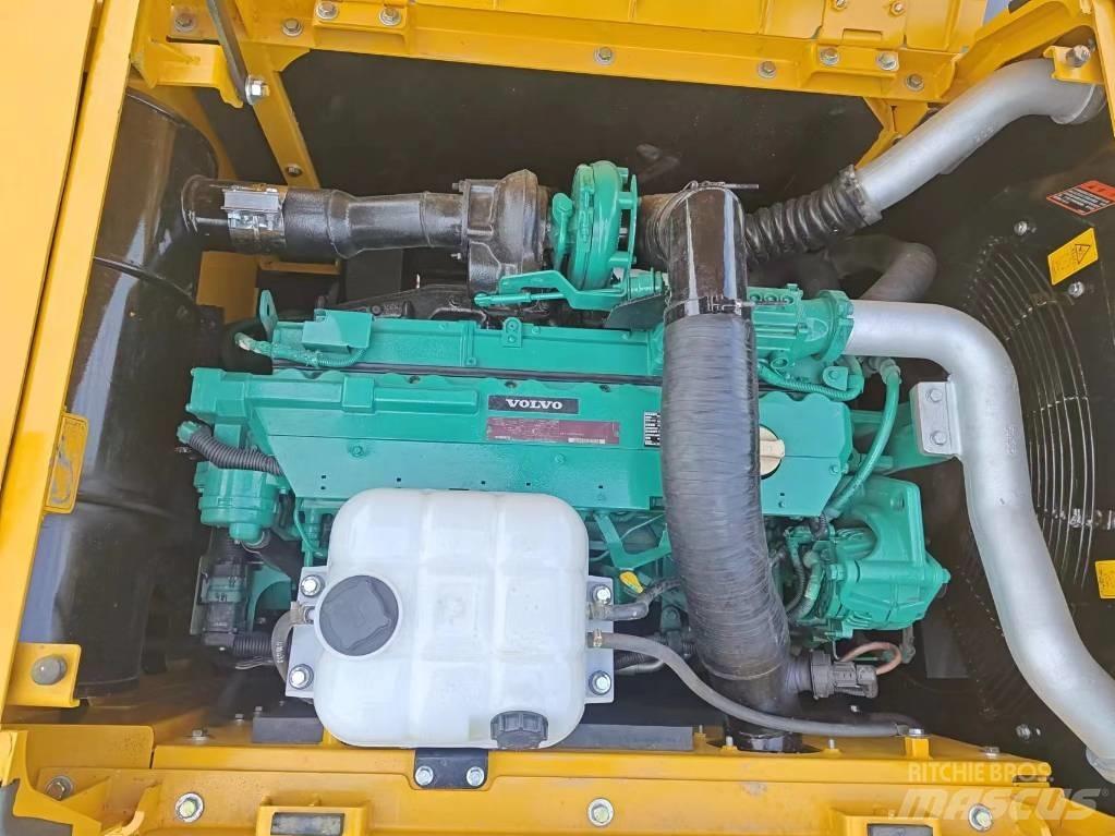 Volvo EC 300 Excavatoare pe șenile

