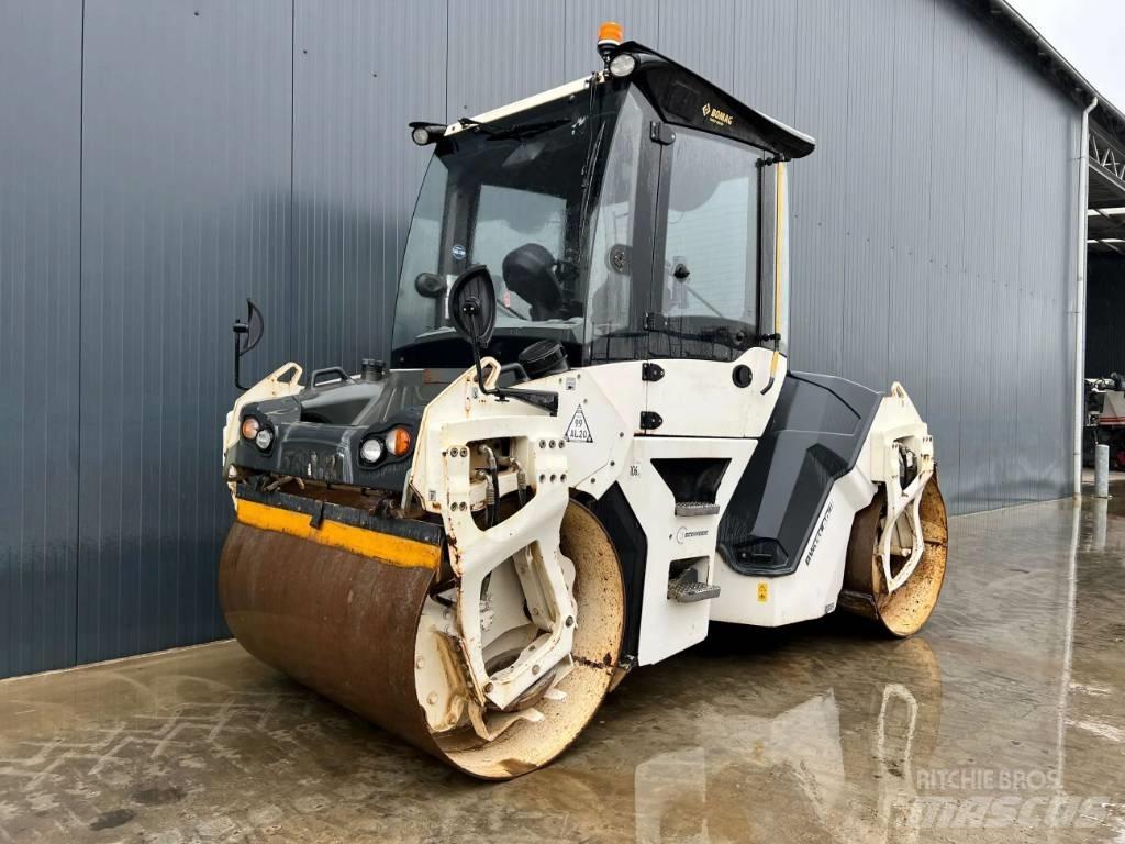 Bomag BW151AD-5 Cilindri compactori dubli